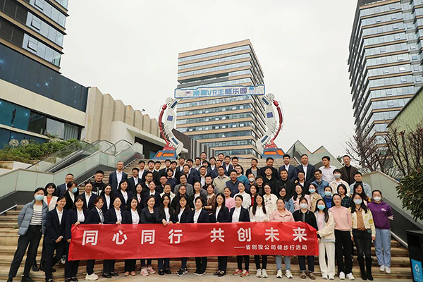 2022꽡 | w옷ǰУ